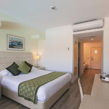Febeach Resort Side