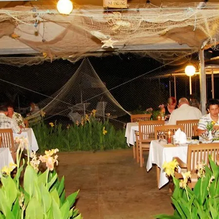 אתר נופש Febeach