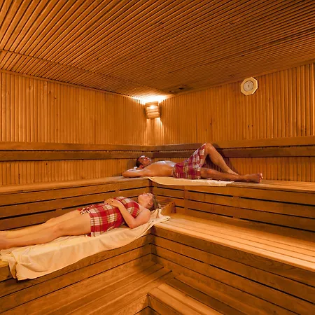 Febeach Ośrodek wypoczynkowy 4*