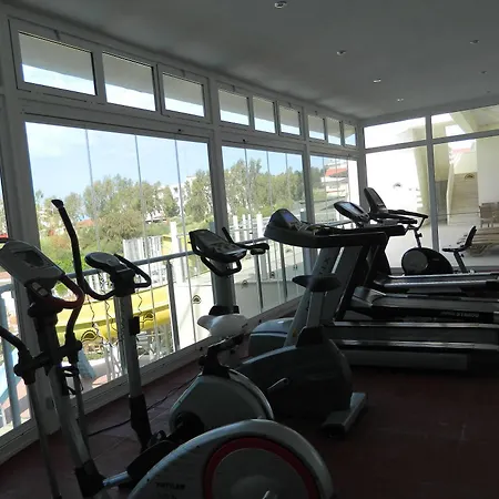 Ośrodek wypoczynkowy Febeach 4*