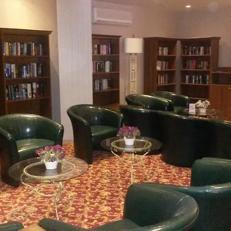 منتجع Febeach