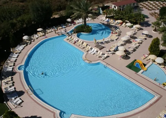 Complex Febeach Side