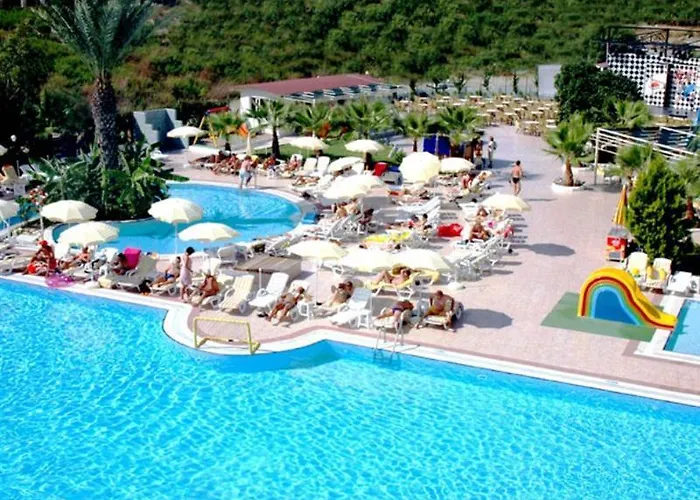 Complex Febeach Side