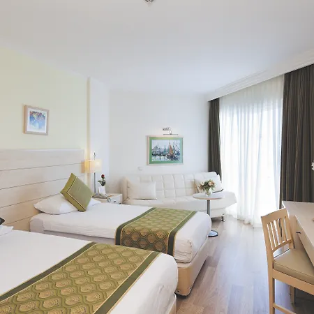 Курортний комплекс Febeach 4*