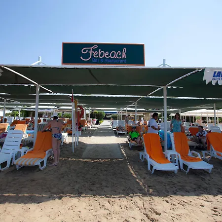 Febeach Курортний комплекс 4*