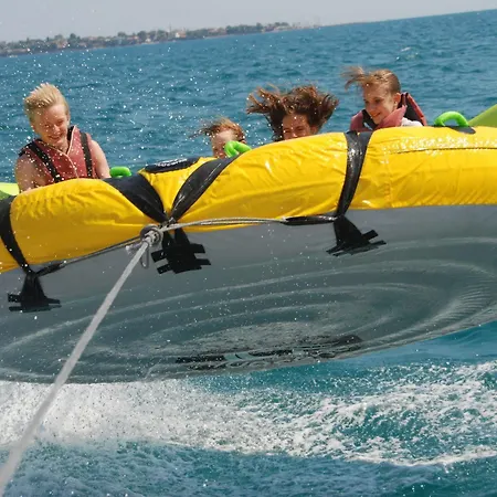 Febeach Курортний комплекс 4*